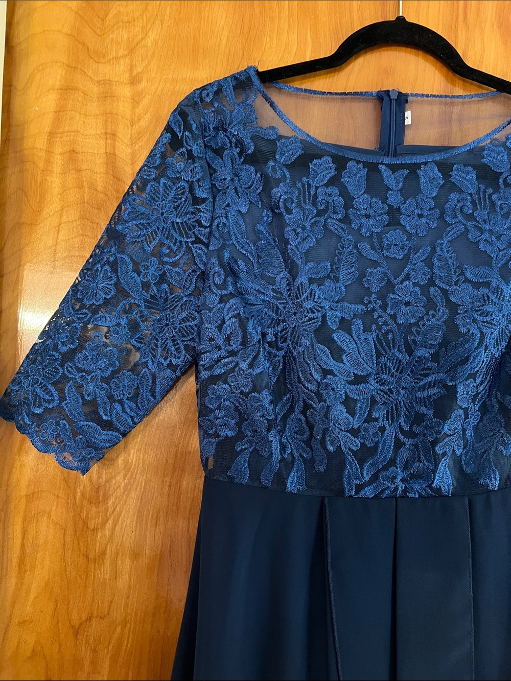 Elegant Navy Lace Bodice Dress - Picture 2 of 7